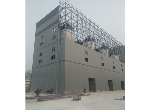 聊城中联混凝土搅拌站，泵区封闭项目36米高四周网架全封闭施工过程展示。
